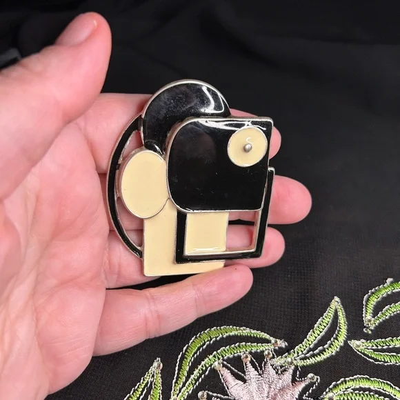 VTG Black and cream Enamel Oversized Abstract pendant. Unbranded - Picture 5 of 5
